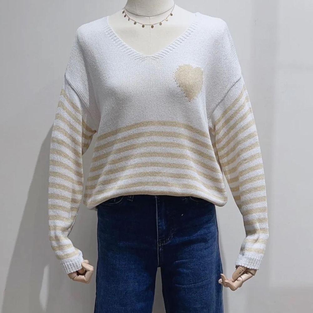 MADE IN ITALY Striped White and Tan Heart Sweater